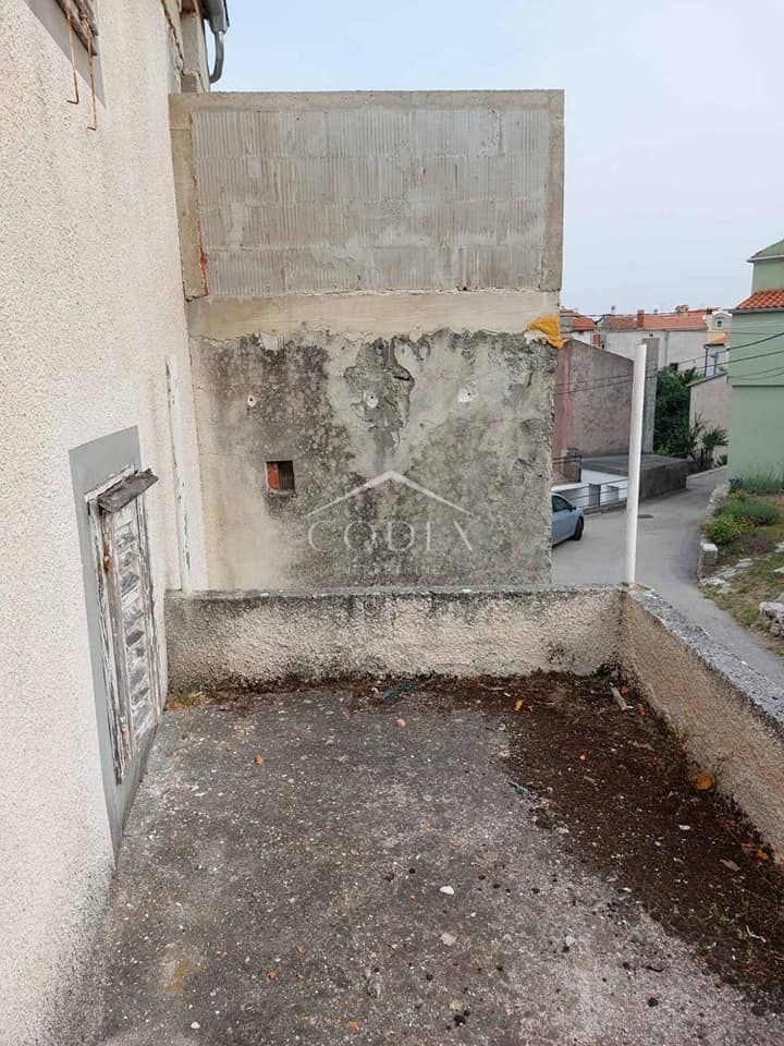 Cres, Orlec - Starejša hiša na mirni lokaciji