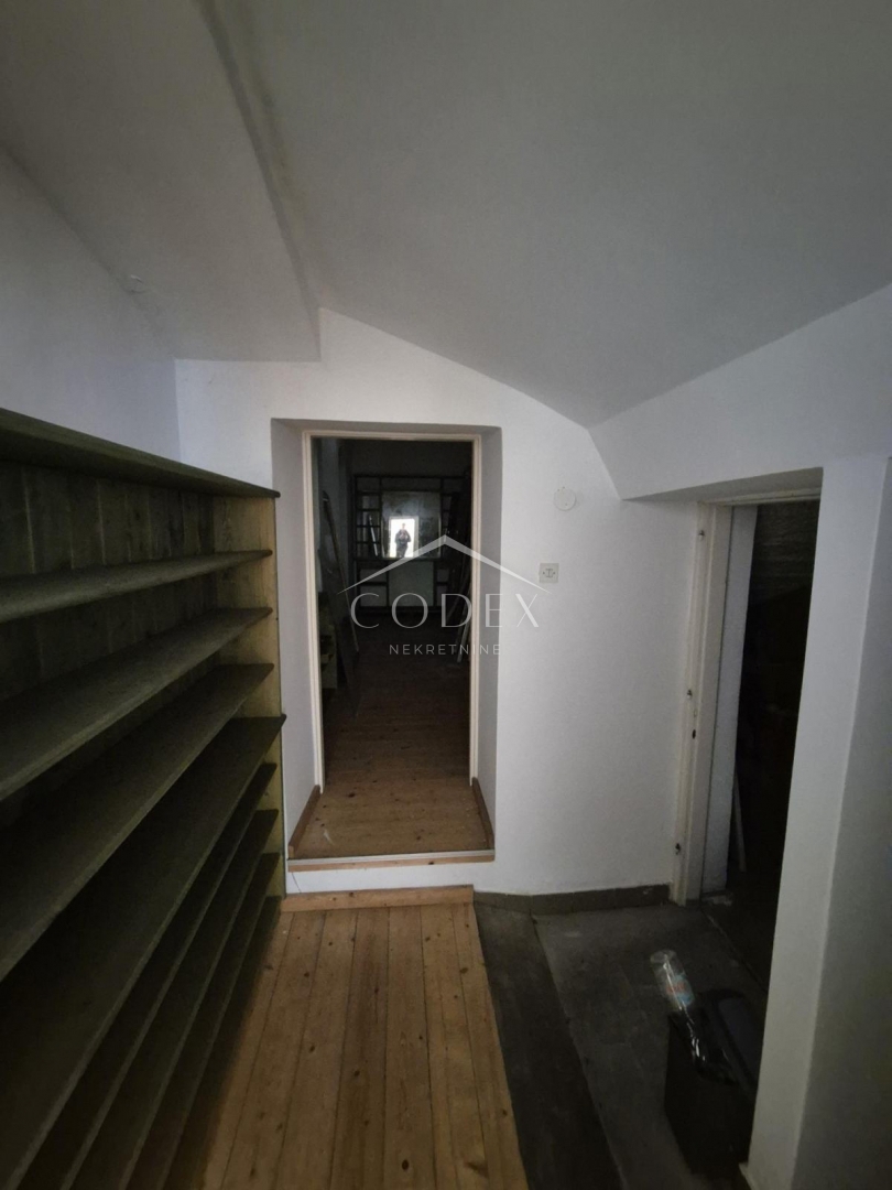 Sušak - prodaja poslovnih prostorov v bližini centra