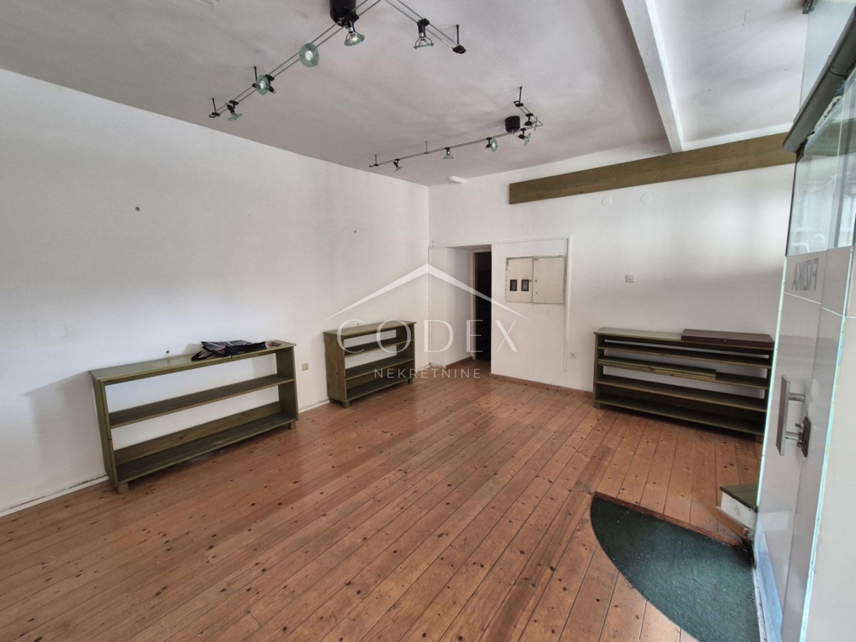 Sušak - prodaja poslovnih prostorov v bližini centra