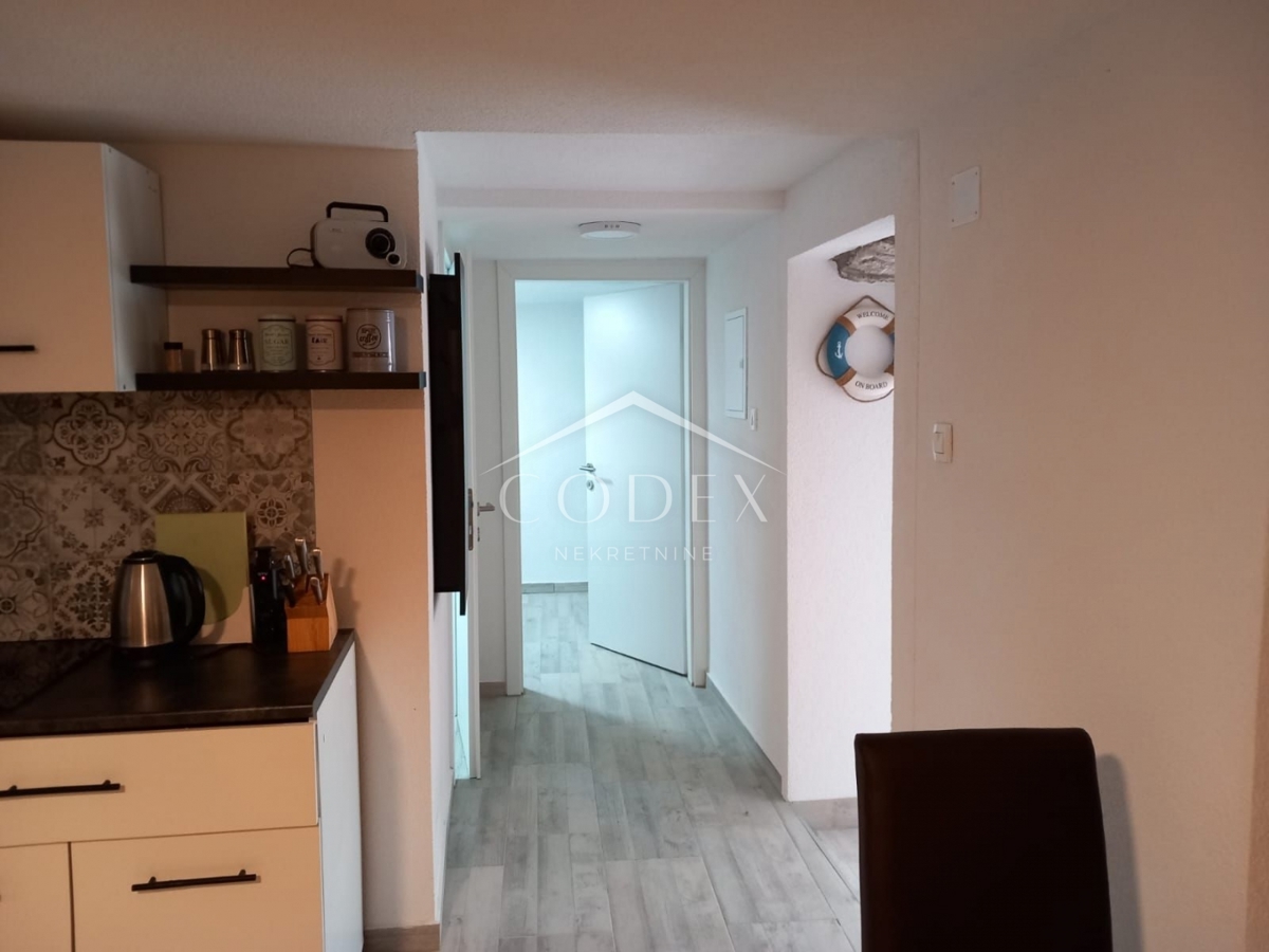 Bribir - prodaja kamnite hiše z 2 apartmajema