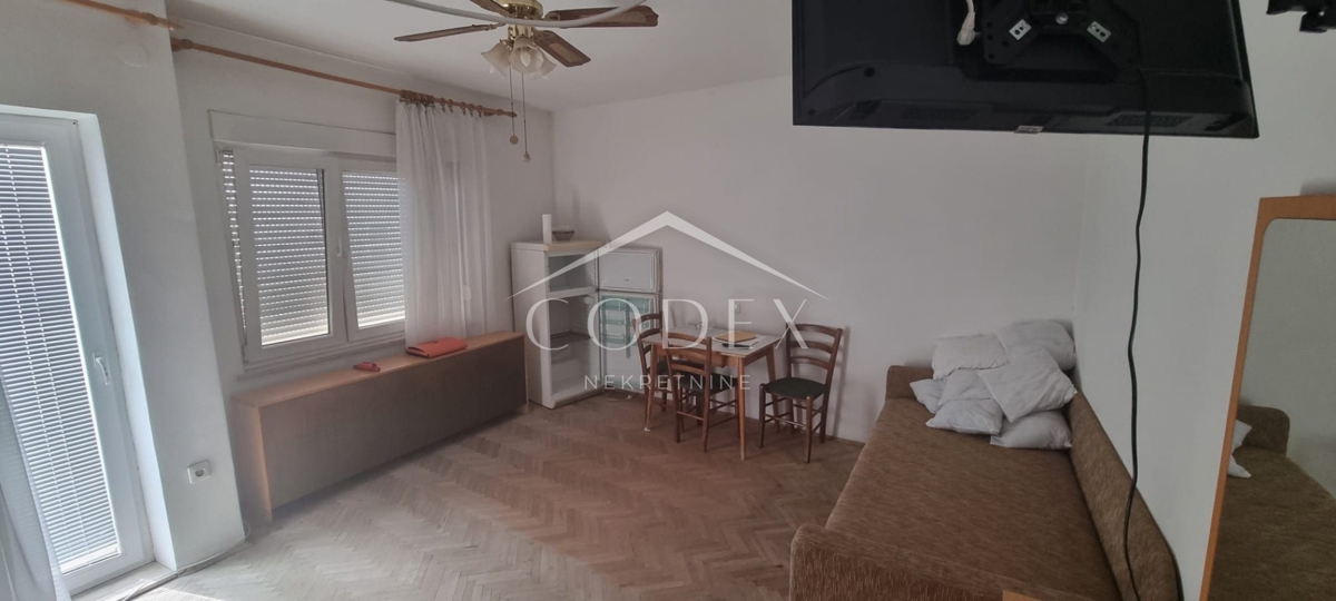 Crikvenica - hiša za investicijo!