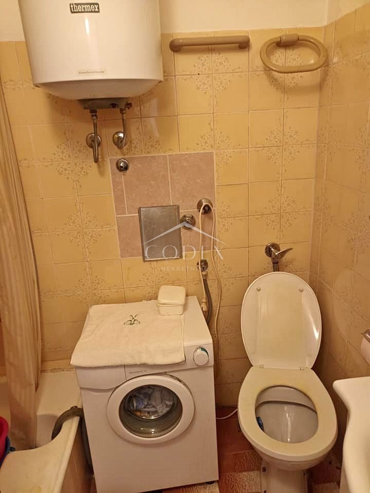 Zamet - prodaja enosobnega stanovanja