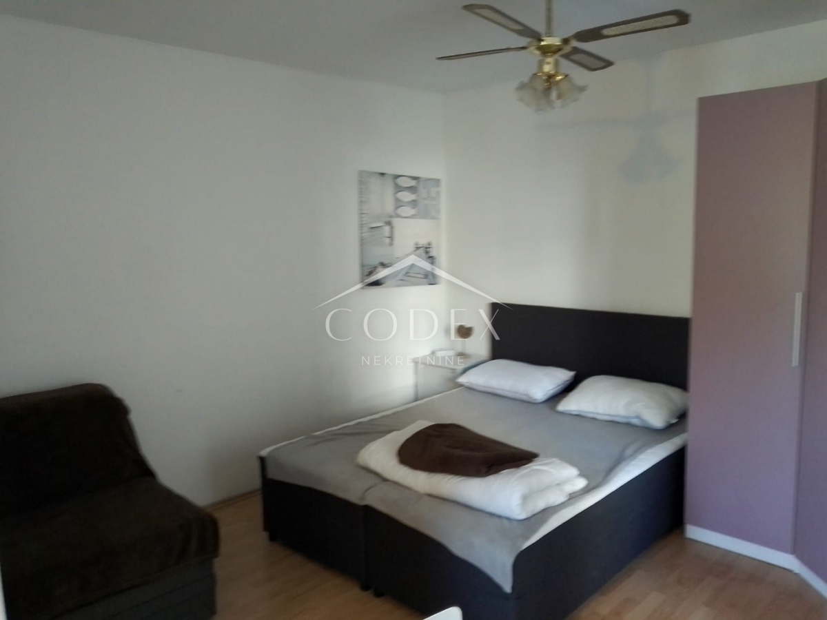 Opatija, Volosko - prodaja 2 apartmaja s pogledom in parkiriščem