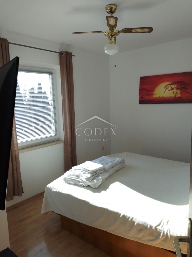 Opatija, Volosko - prodaja 2 apartmaja s pogledom in parkiriščem