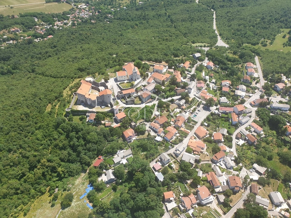 Mavrinci - prodaja zazidljivega zemljišča