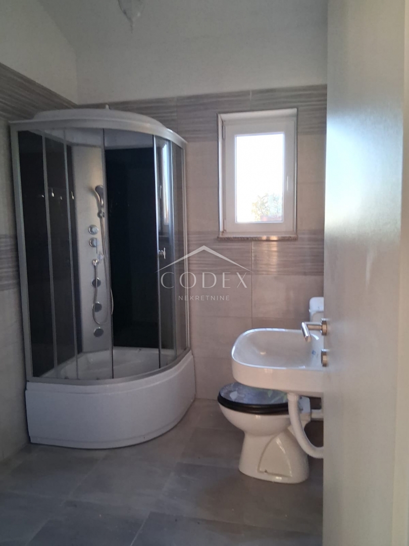 Čabrunići - prodaja gradbenih parcel za gradnjo hiše