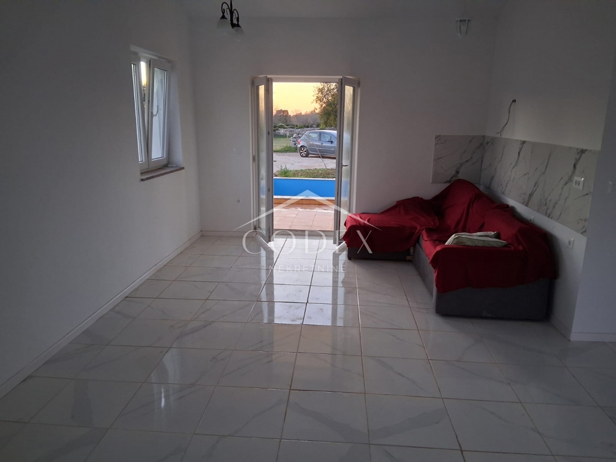 Čabrunići - prodaja gradbenih parcel za gradnjo hiše