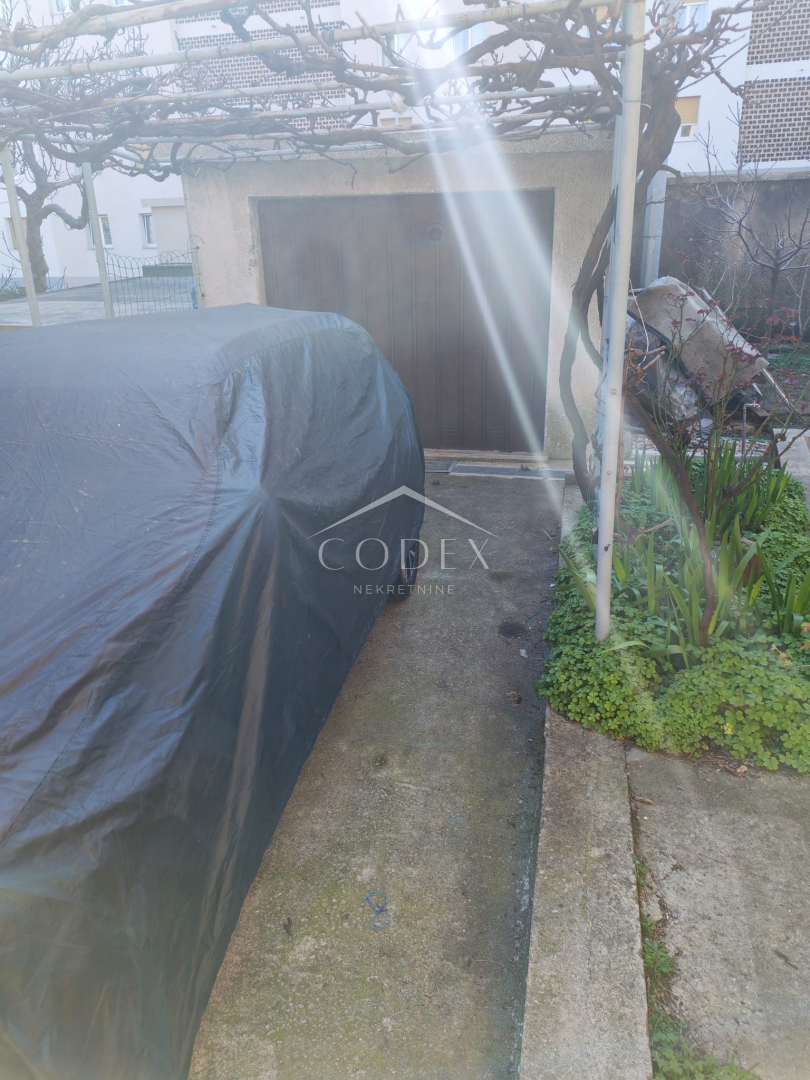 Trsat – Prodaja garaže