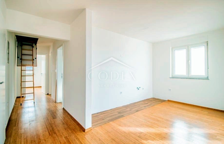 Malinska – prodaja modernega stanovanja z ložo in čudovitim razgledom