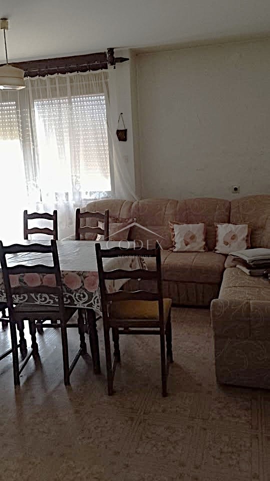 Čabar – prodaja hiše z dvoriščem