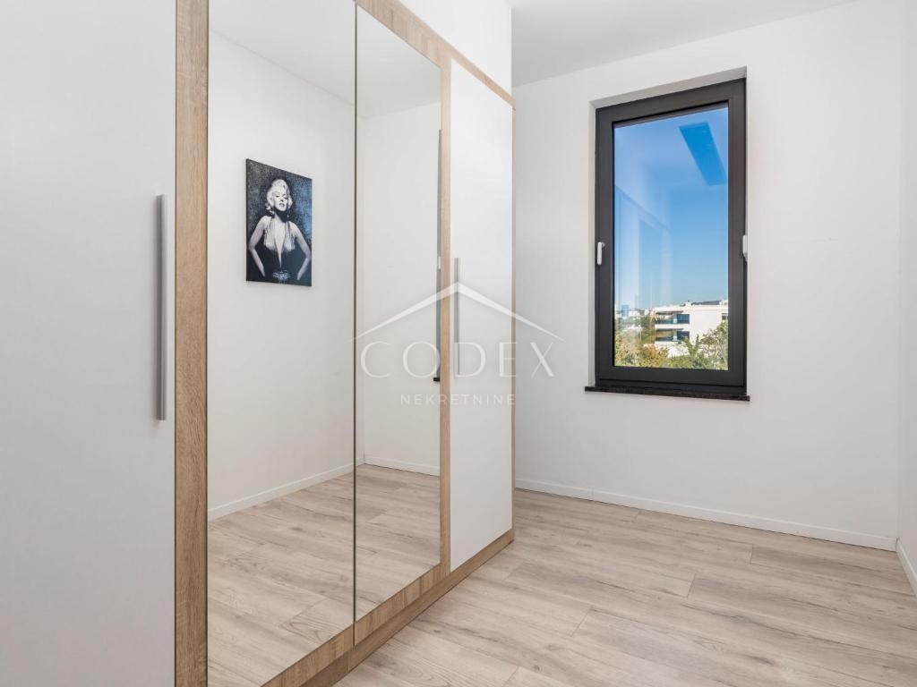 Kostrena – Prodaja luksuzne vile s bazenom in čudovitim razgledom