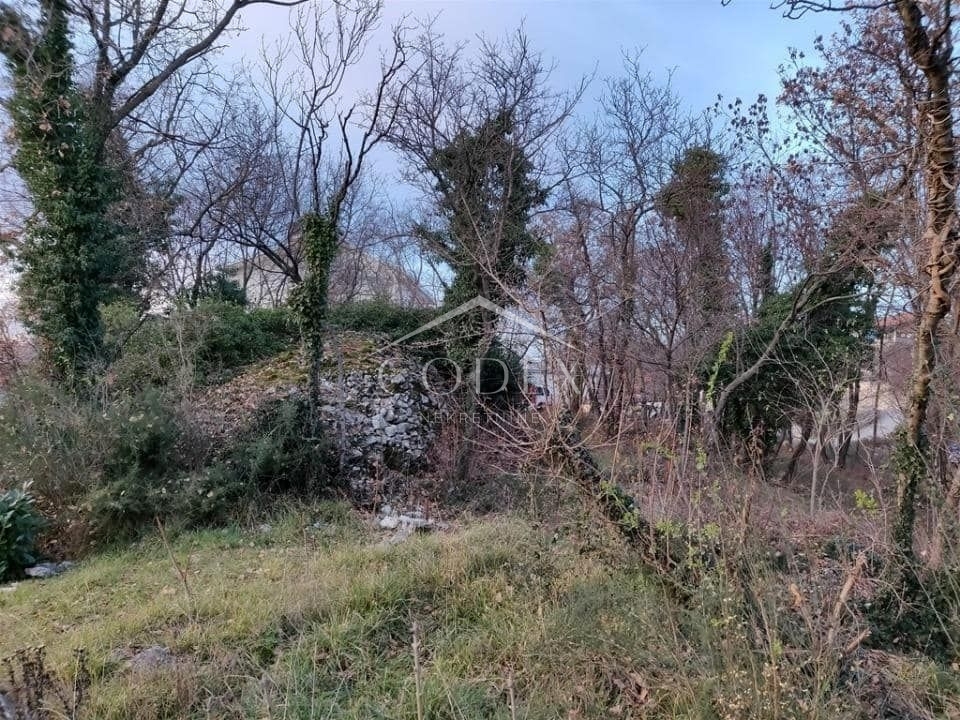 Drenova - prodaja gradbenega zemljišča