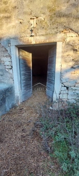 Višnjan, Fabci - prodaja dvojne starine za obnovo