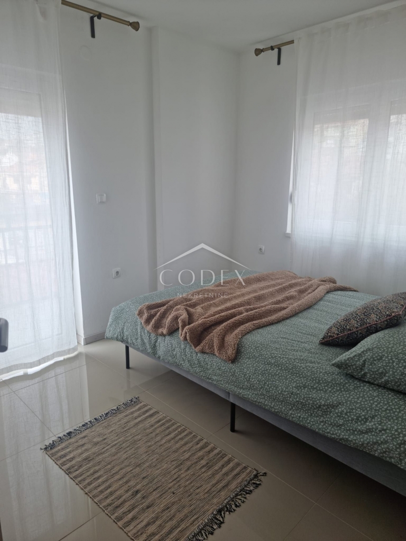 Crikvenica - na novo prenovljen apartma s čudovitim pogledom v bližini morja!