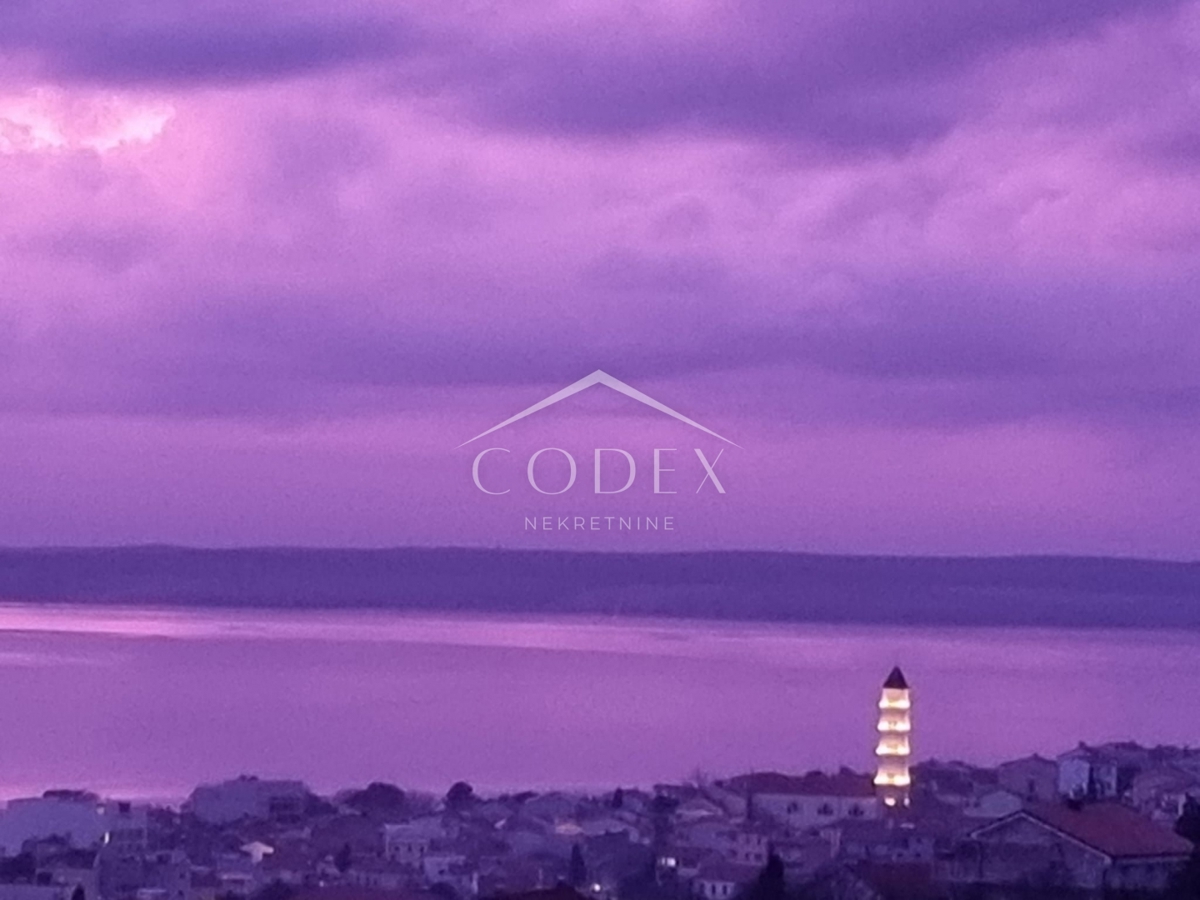 Crikvenica - na novo prenovljen apartma s čudovitim pogledom v bližini morja!