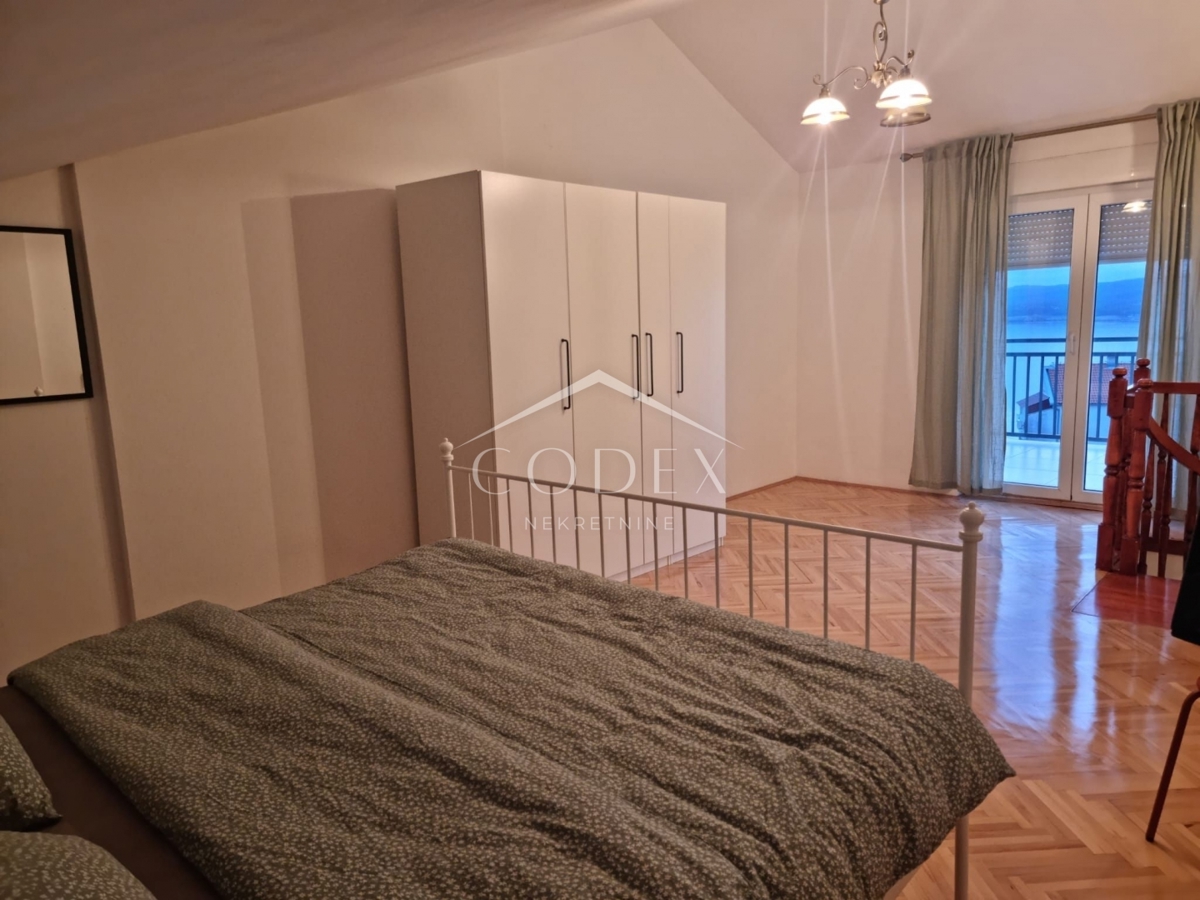 Crikvenica - na novo prenovljen apartma s čudovitim pogledom v bližini morja!