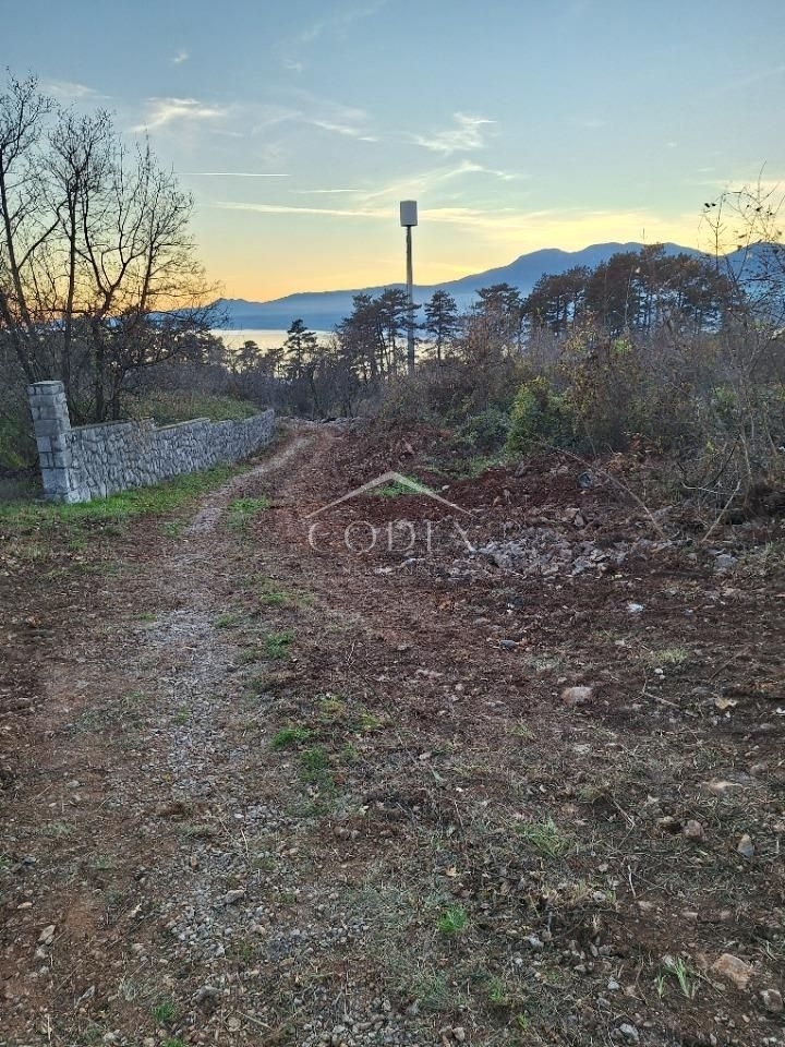 Martinkovac - prodaja gradbenega zemljišča za gradnjo 2 objektov
