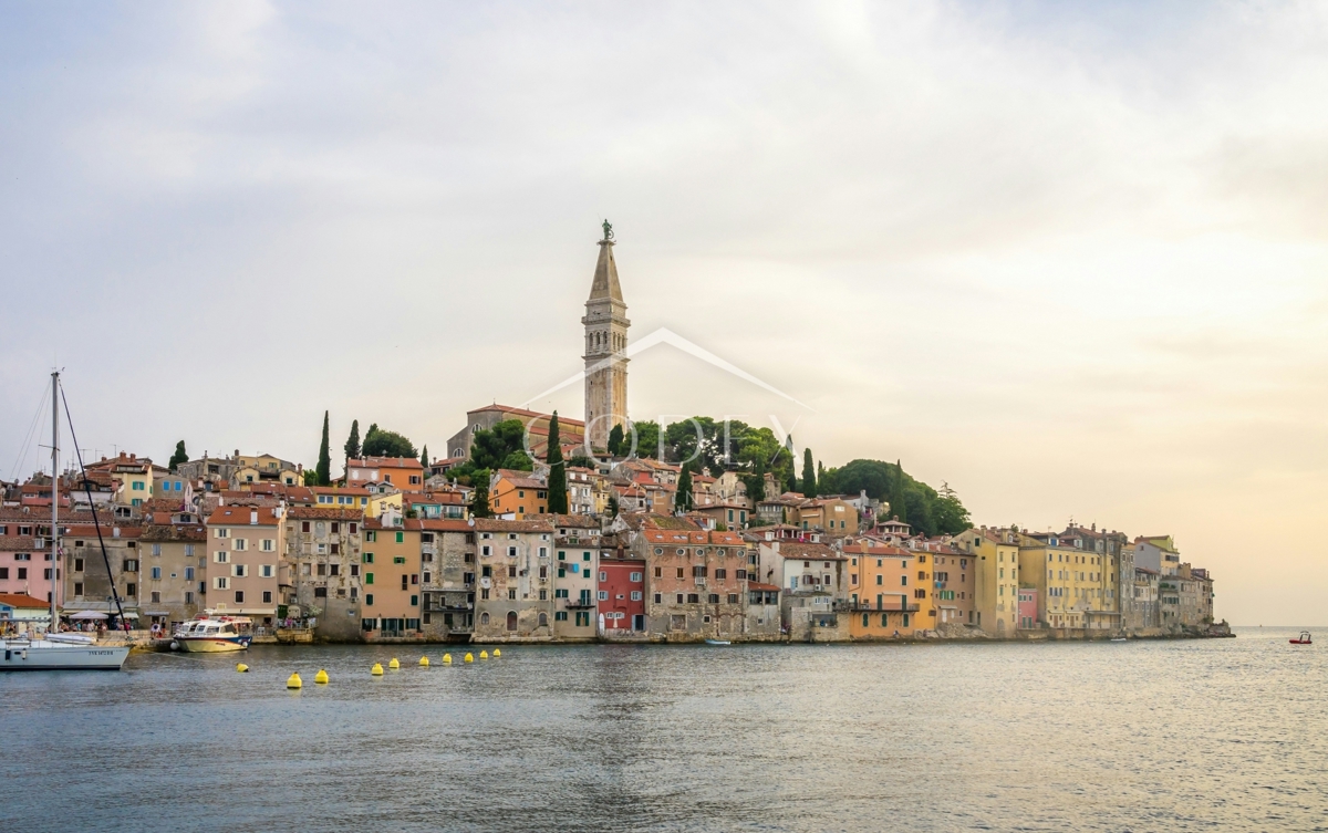 Poreč - hiša s pogledom na morje - PRILOŽNOST!