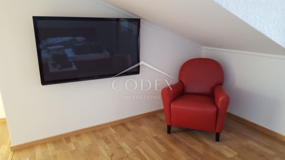 Malinska - prodamo dvoetažni apartma