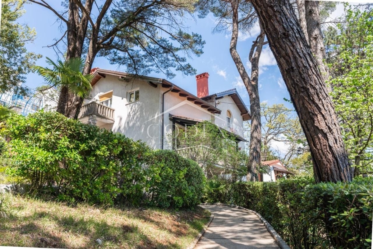 Stanovanje Opatija - Centar, Opatija, 141m2