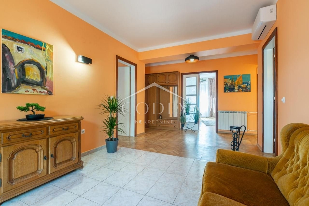 Stanovanje Opatija - Centar, Opatija, 141m2