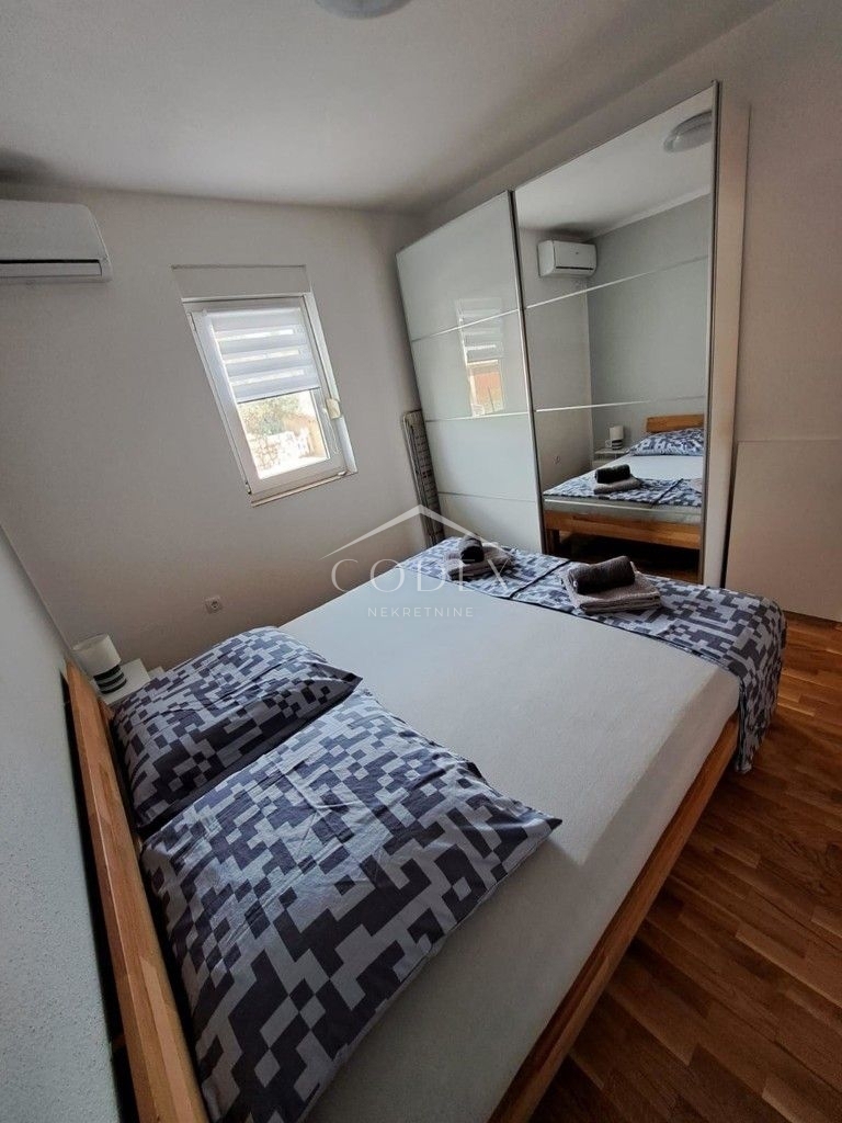 Barbat - prodaja novopremišljene dvosobne hiše
