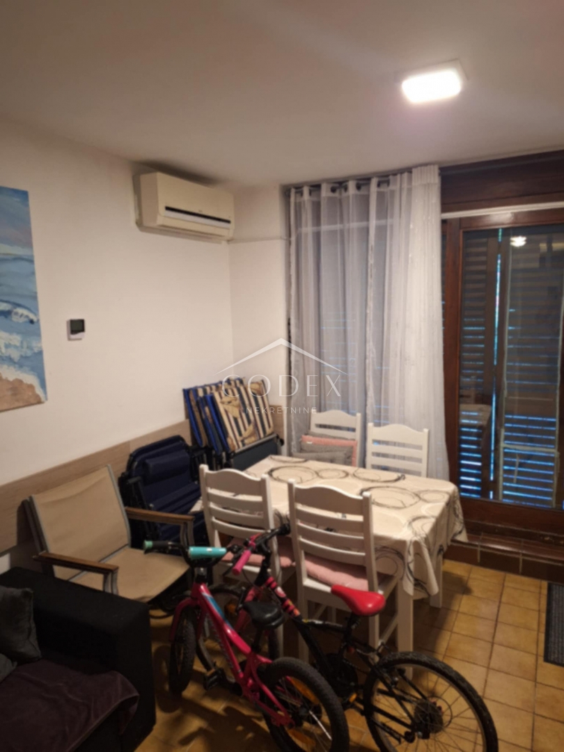 Pavićini - Prodamo stanovanje 150 m od morja!
