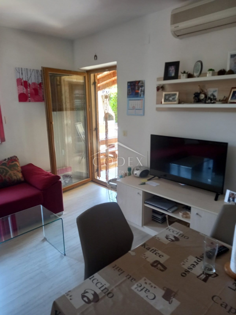 Banjole, Volme – enosobno stanovanje naprodaj s parkiriščem