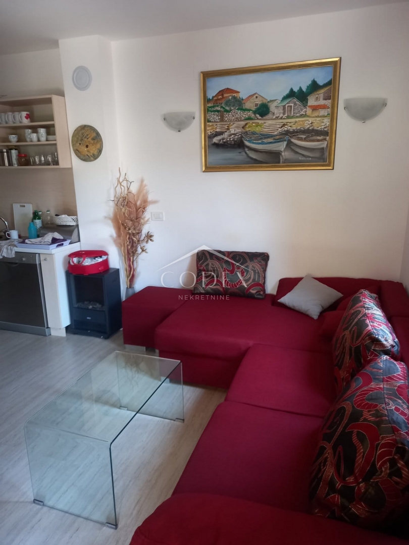 Banjole, Volme – enosobno stanovanje naprodaj s parkiriščem