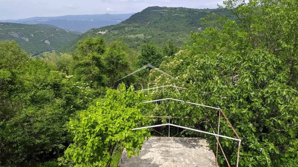 Buzet - Avtentična kamnita hiša