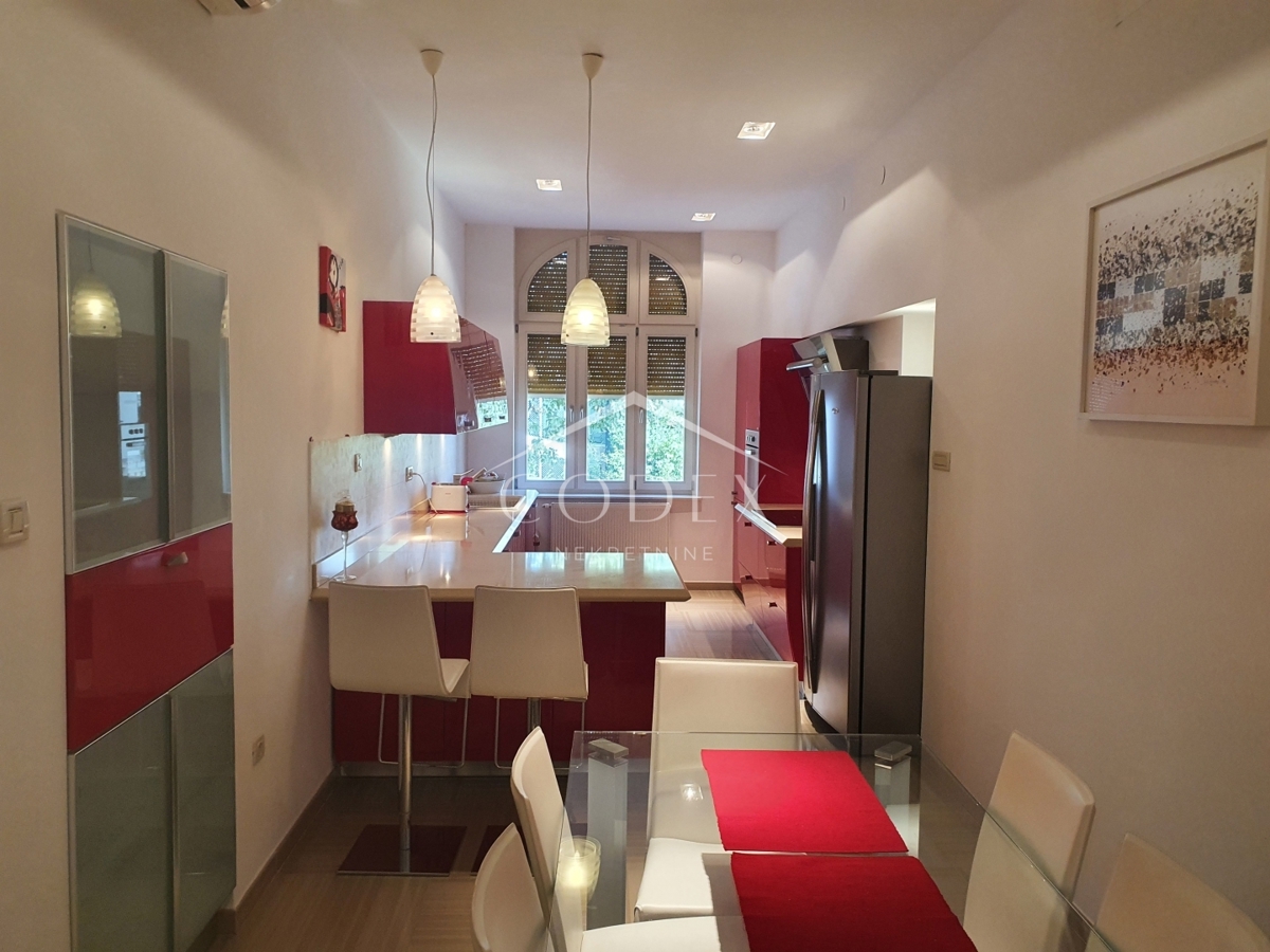 Opatija – prodaja luksuznega stanovanja v secesijski vili