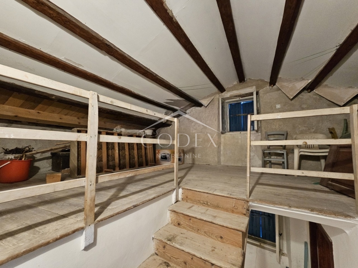 Susak - prodaja hiše v Gornjem Selu