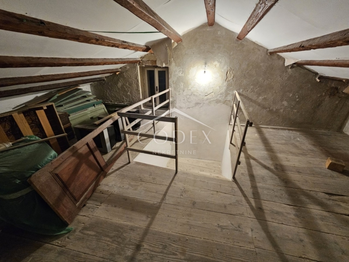 Susak - prodaja hiše v Gornjem Selu