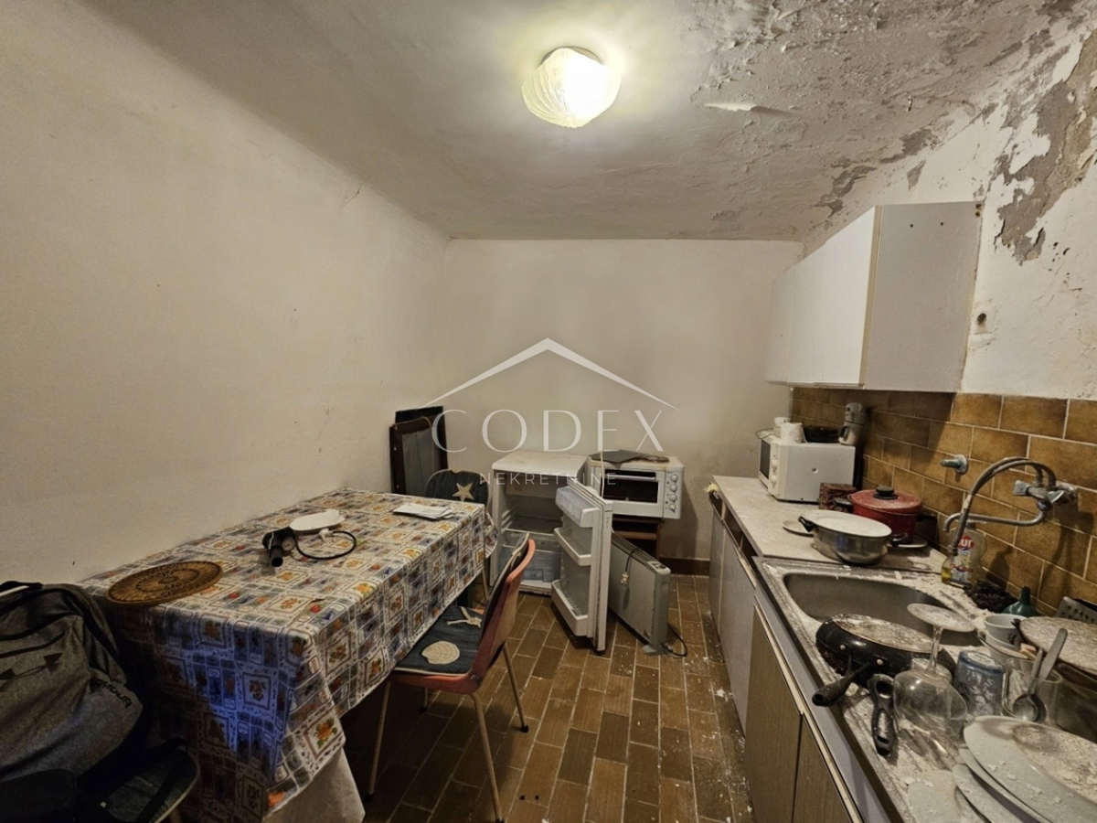 Susak - prodaja hiše v Gornjem Selu