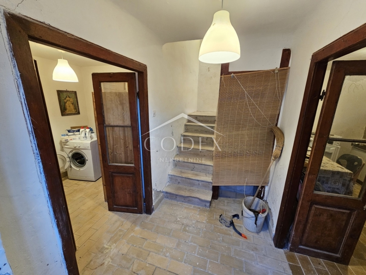 Susak - prodaja hiše v Gornjem Selu