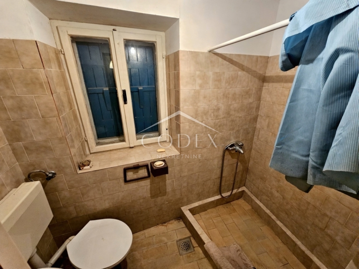 Susak - prodaja hiše v Gornjem Selu