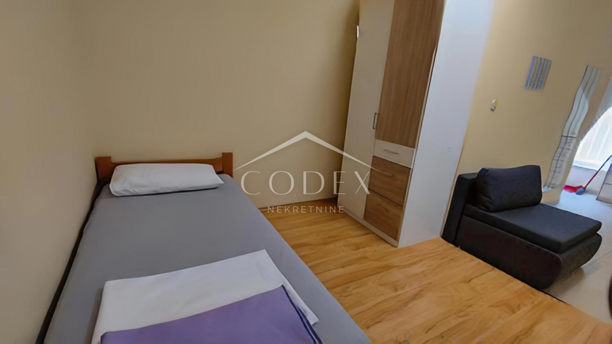 Novalja - Hiša z dvema apartmajema