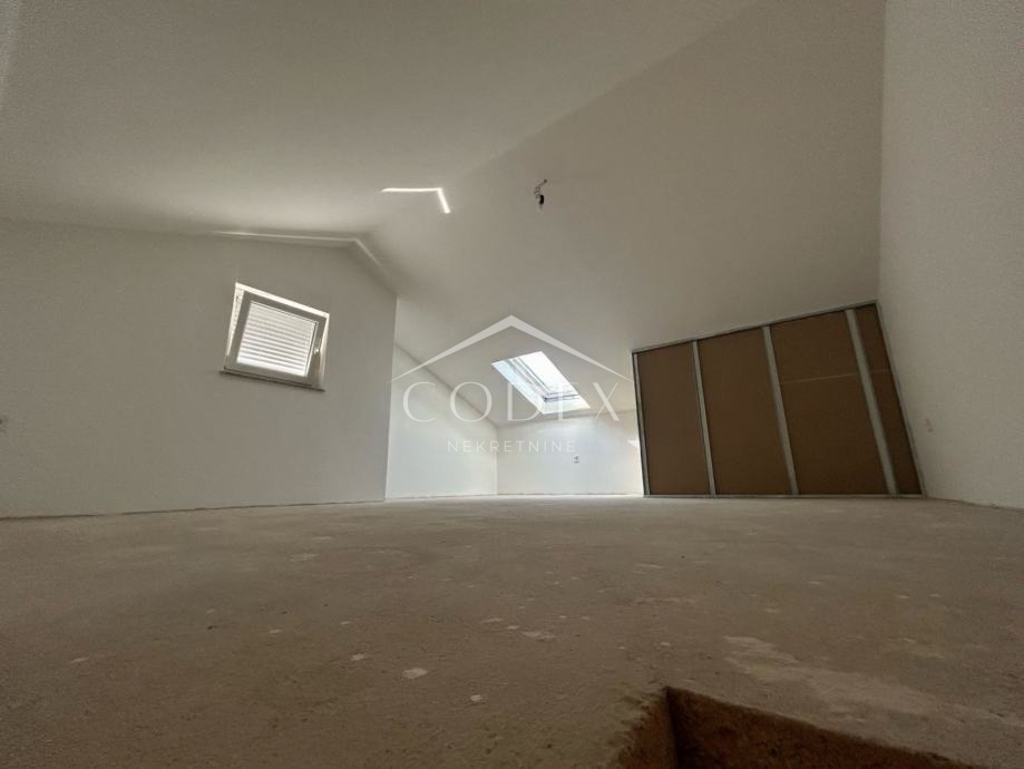 Malinska – prodaja modernega stanovanja z ložo in čudovitim razgledom