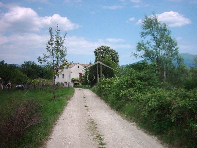 Zemljišče Lupoglav, 83.000m2