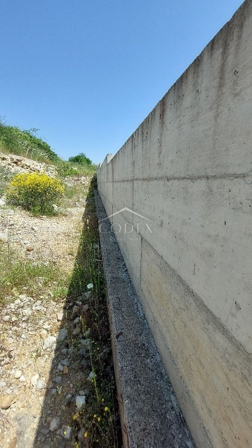 Rovinj - prodaja gradbena zemljišča z gradbenim dovoljenjem