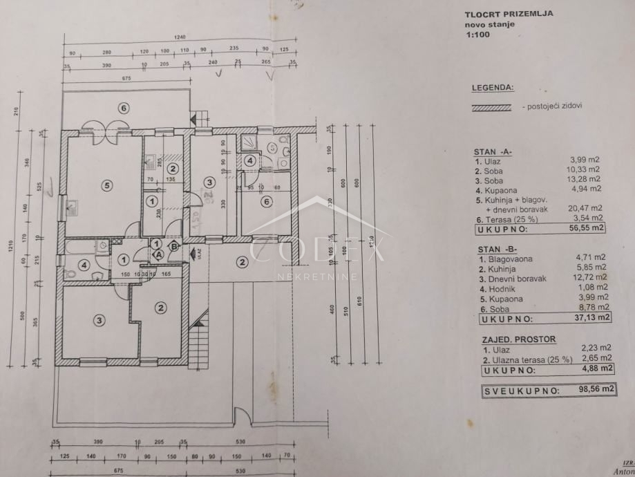 Poreč - etaža hiše z 2 apartmajema za obnovo
