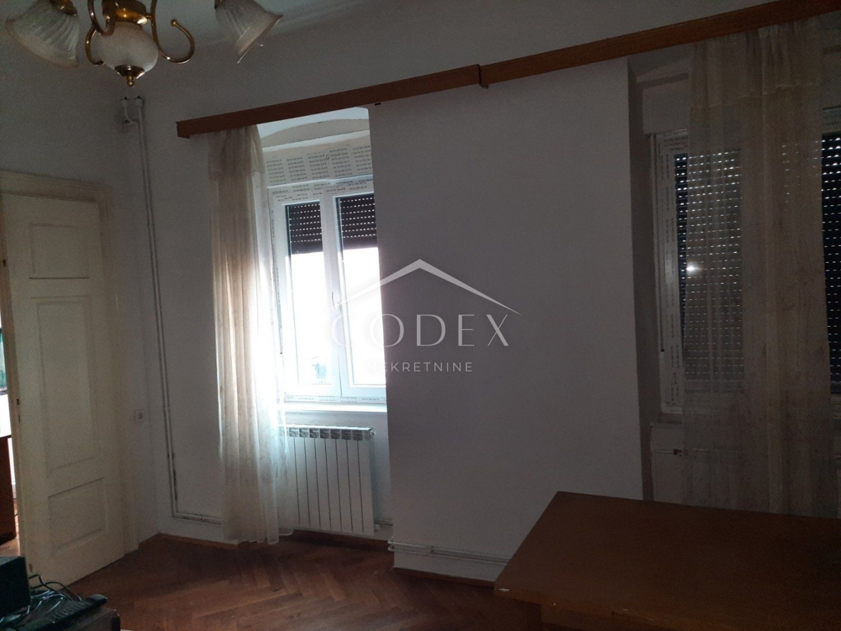 Podmurvice - Apartma v vili na mirni lokaciji