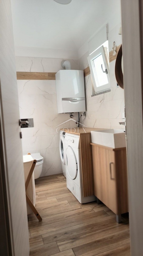 Kastav - prodaja luksuznega penthousea s pogledom na morje