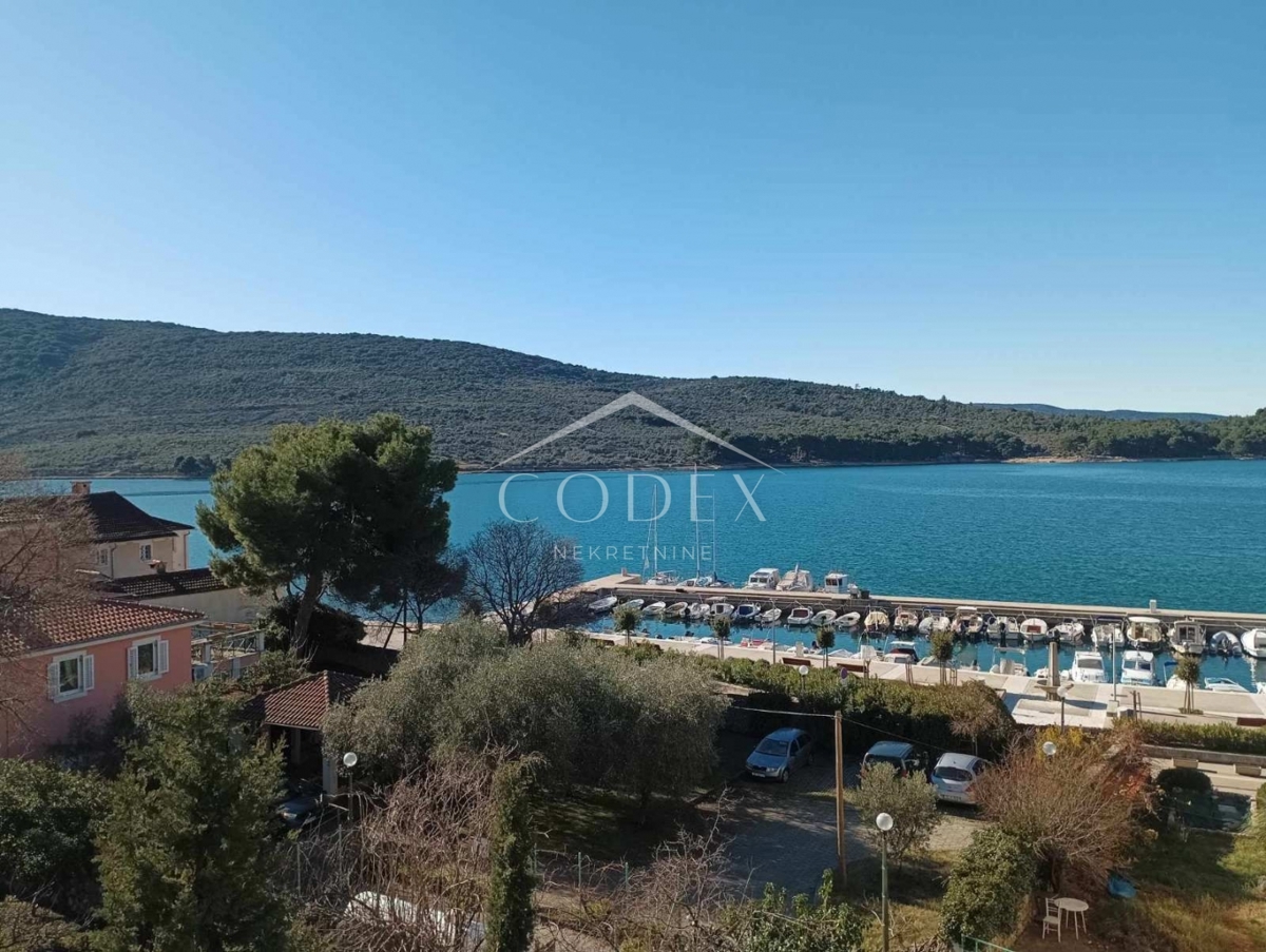 Cres - Apartma na odlični lokaciji