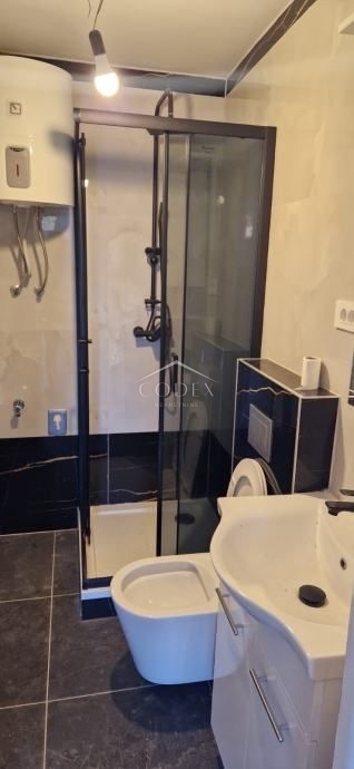 Crikvenica - prodaja dvosobnega neopremljenega stanovanja