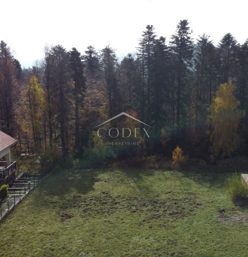 Fužine - zemljišče s projektom in gradbenim dovoljenjem