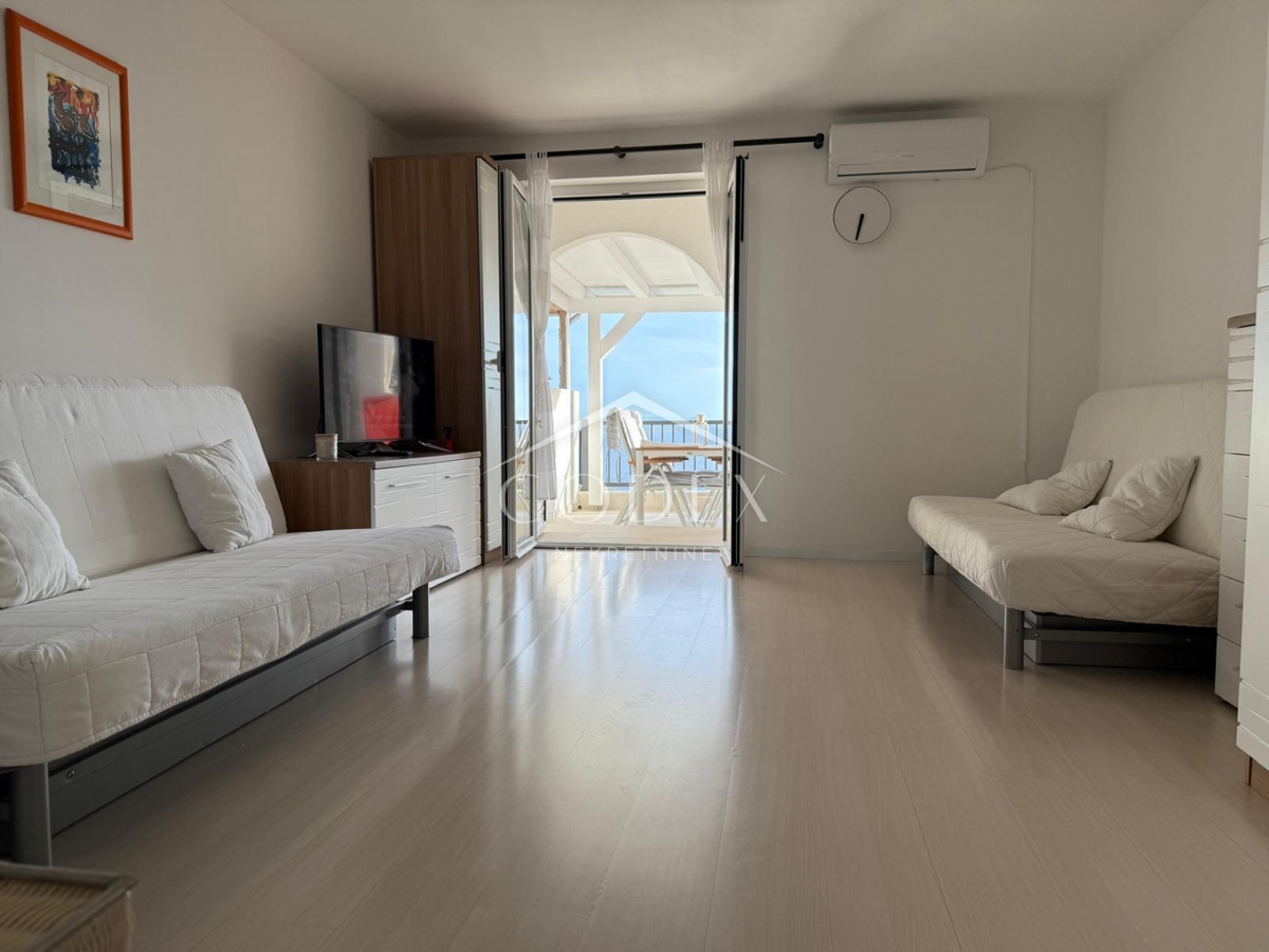 Martinšćica - Zaglav- simpatičen garsonjera ob morju