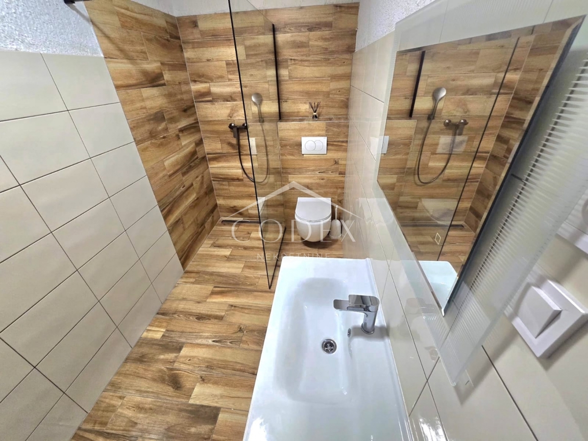 Grižane – prodaja primorske hiše z velikim dvoriščem