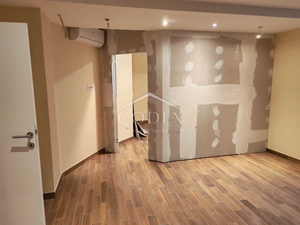 Opatija – stanovanje v zgodovinski vili, 100 metrov od morja