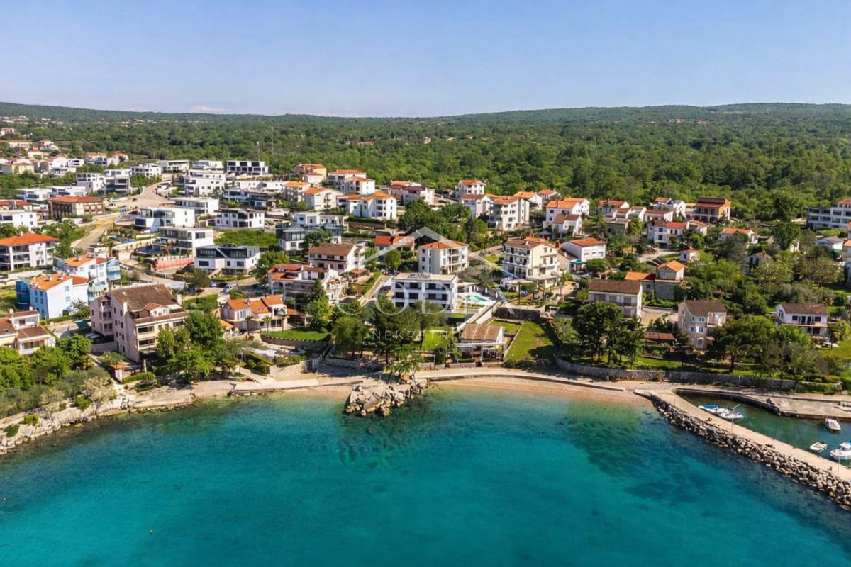 Malinska – verkauf von baugrundstück für den bau von zwei häusern